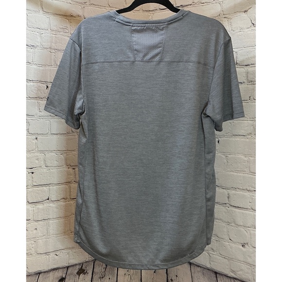 2 Russell Athletics Men’s DriPower 360 Training Tees (Size M) - Picture 7 of 8